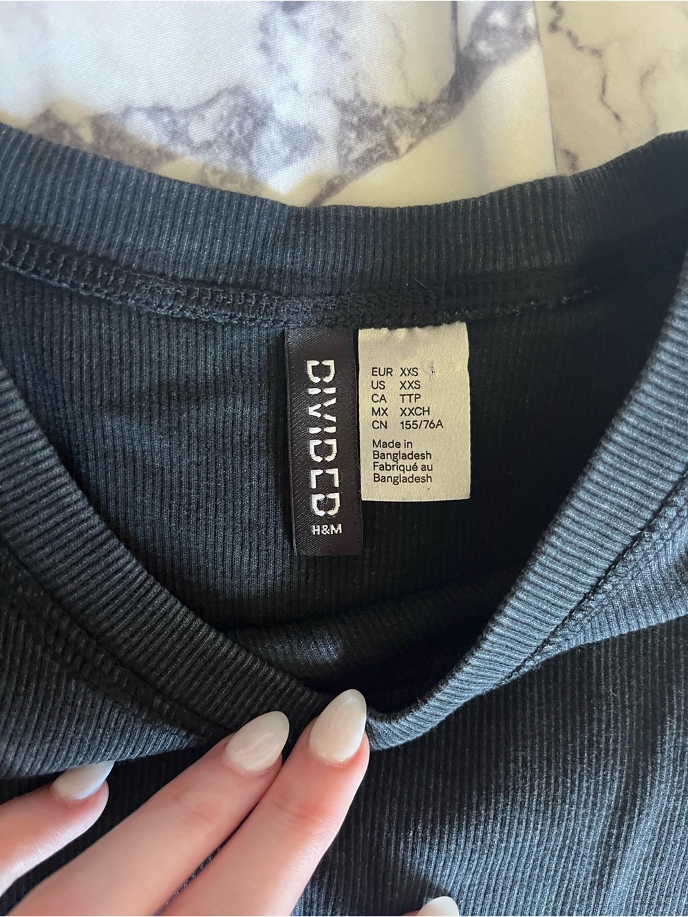 H&M Ribbed Black Tee - Picture 6 of 6